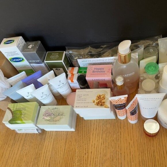 52 PIECES MOSTLY NEW: REVERSA, ORIGINS, LANEIGE, DRYBAR, ROCHEPOSAY, BULGARI etc - Picture 5 of 12